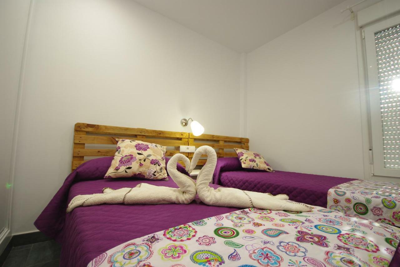 Chalet Deluxe Wifi Gratis โกนิล เด ลาฟรอนเตรา ภายนอก รูปภาพ