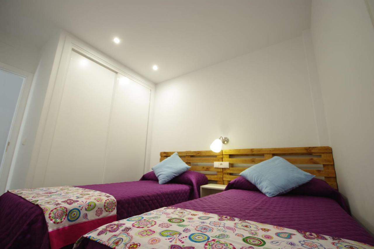 Chalet Deluxe Wifi Gratis โกนิล เด ลาฟรอนเตรา ภายนอก รูปภาพ
